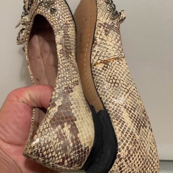 VINCE CAMUTO ' Embossed Snakeskin Print Rhinestone Ballet Flat Size 6 - Picture 4 of 6